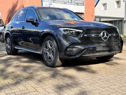 Grau Gebraucht 2023 Mercedes GLC220 AMG SUV | 51.499 € (Guter Preis)