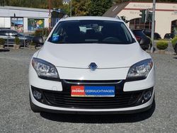 Weiß Gebraucht 2013 Renault Mégane III Limousine | 6.900 € (Fairer Preis)