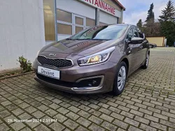 (d5u) sandbeige met. Gebraucht 2017 Kia Ceed DREAM-TEAM Edition Kleinwagen | 12.999 € (Etwas zu teuer)