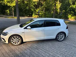 Weiß Gebraucht 2017 VW Golf VII Comfortline Limousine | 16.800 € (Guter Preis)