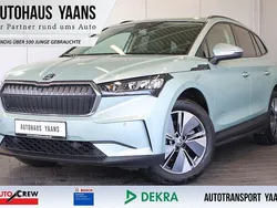 Silber Gebraucht 2022 Skoda Enyaq iV Suite SUV | 23.889 € (Superpreis)