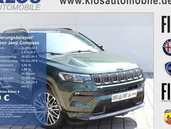 Grün Neu 2025 Jeep Compass Summit SUV | 41.990 € (Guter Preis)