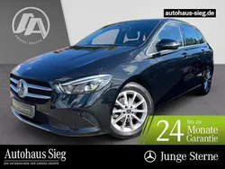 Kosmosschwarz Gebraucht 2019 Mercedes B180 Progressive Van / Kleinbus | 21.874 € (Fairer Preis)