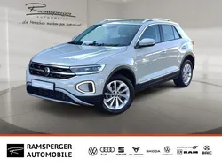 Grau (ascotgrau) Gebraucht 2024 VW T-Roc Style SUV | 27.990 € (Guter Preis)