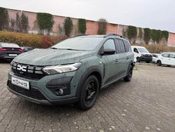 Staubgrau Gebraucht 2022 Dacia Jogger Extreme Van / Kleinbus | 17.998 € (Fairer Preis)