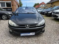 Schwarz Gebraucht 2005 Peugeot 206 CC Sport Cabrio | 2.499 € (Fairer Preis)