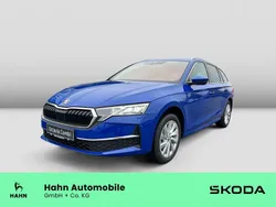 Blau Gebraucht 2025 Skoda Octavia Selection Kombi | 39.990 € (Guter Preis)