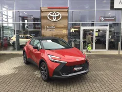 Rot Neu 2025 Toyota C-HR Team SUV | 42.890 € (Etwas zu teuer)