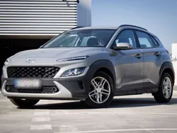 Grau Gebraucht 2022 Hyundai Kona Pure SUV | 19.000 € (Fairer Preis)