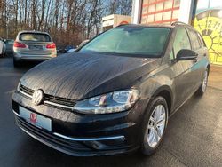 Deep black perleffekt Gebraucht 2017 VW Golf VII Kombi | 12.490 € (Fairer Preis)