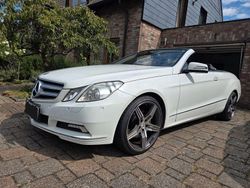 Weiß Gebraucht 2010 Mercedes E350 Elegance Cabrio | 17.999 € (Fairer Preis)