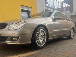 Beige Gebraucht 2008 Mercedes CLK320 Avantgarde Coupé | 10.000 € (Teuer)