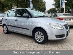 Silber Gebraucht 2009 Skoda Fabia Classic Kleinwagen | 2.990 € (Fairer Preis)