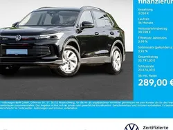 Deep black perleffekt Gebraucht 2024 VW Tiguan Basis SUV | 33.656 € (Guter Preis)