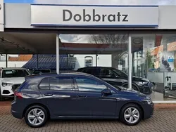 Grau Gebraucht 2023 VW Golf VIII Life Limousine | 24.800 € (Etwas zu teuer)