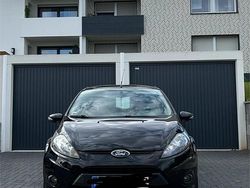 Schwarz Gebraucht 2009 Ford Fiesta Kleinwagen | 3.800 €