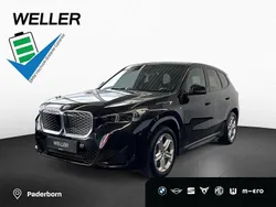 Black sapphire (schwarz) Gebraucht 2023 BMW iX1 M Sport SUV | 39.435 € (Guter Preis)