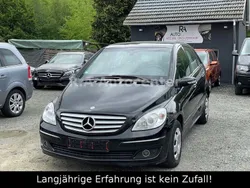 Schwarz Gebraucht 2006 Mercedes B150 Van / Kleinbus | 900 € (Fairer Preis)