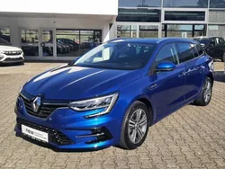 Blau Gebraucht 2021 Renault Mégane IV Intens Limousine | 19.940 € (Etwas zu teuer)