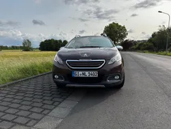 Braun Gebraucht 2013 Peugeot 2008 Allure SUV | 7.999 € (Fairer Preis)