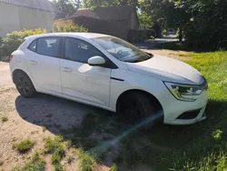 Weiß Gebraucht 2016 Renault Mégane III Life Kleinwagen | 7.500 € (Fairer Preis)