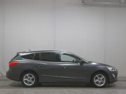 Grau Gebraucht 2019 Ford Focus Cool & Connect Kombi | 13.480 € (Guter Preis)