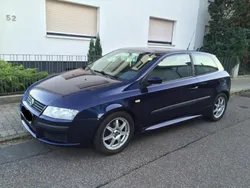 Blau Gebraucht 2003 Fiat Stilo Limousine | 700 € (Guter Preis)