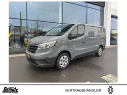 Schiefergrau Neu 2024 Renault Trafic Komfort Van | 34.690 € (Fairer Preis)