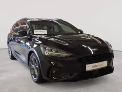 Obsidianschwarz metallic Gebraucht 2020 Ford Focus ST-Line X Kombi | 14.990 € (Guter Preis)