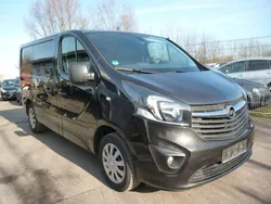Schwarz Gebraucht 2018 Opel Vivaro Van | 8.400 € (Superpreis)
