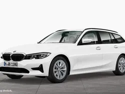 Weiß Gebraucht 2022 BMW 320 Kombi | 32.707 € (Teuer)