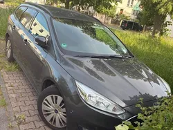 Grau Gebraucht 2016 Ford Focus Kombi | 5.500 € (Guter Preis)