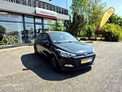 Schwarz Gebraucht 2017 Hyundai i20 YES! Limousine | 8.590 € (Fairer Preis)