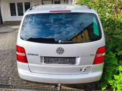 Gebraucht 2006 VW Touran Conceptline Van / Kleinbus | 3.000 € (Etwas zu teuer)