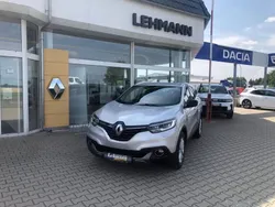 Grau Gebraucht 2016 Renault Kadjar Bose Edition SUV | 12.990 € (Etwas zu teuer)