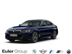 Blau Gebraucht 2022 BMW 545e Sport Line Limousine | 47.499 € (Fairer Preis)