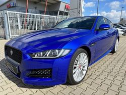 Blau Gebraucht 2017 Jaguar XE R-Sport Limousine | 20.800 € (Etwas zu teuer)