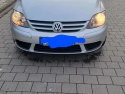 Braun Gebraucht 2006 VW Golf Plus Cross Van / Kleinbus | 3.800 € (Etwas zu teuer)