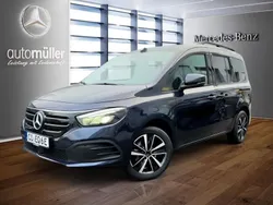 Cavansitblau Gebraucht 2023 Mercedes EQT200 Van / Kleinbus | 40.990 €