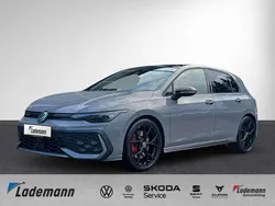 Grau Gebraucht 2024 VW Golf VIII GTI Limousine | 38.429 € (Fairer Preis)