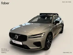 Grau Gebraucht 2025 Volvo V60 Plus Kombi | 70.620 €