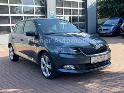 Grau Gebraucht 2015 Skoda Fabia Style Kleinwagen | 13.990 € (Etwas zu teuer)