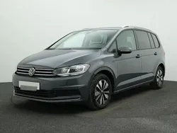 Grau Gebraucht 2024 VW Touran Move Van / Kleinbus | 36.489 € (Fairer Preis)