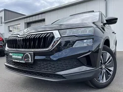 Schwarzmagic (metallic) Gebraucht 2022 Skoda Karoq Tour SUV | 24.860 € (Guter Preis)