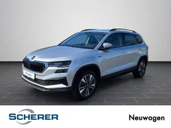 Silber Neu 2025 Skoda Karoq Tour SUV | 43.450 €