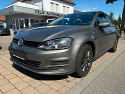 Grau Gebraucht 2014 VW Golf VII Comfortline Limousine | 10.990 € (Guter Preis)