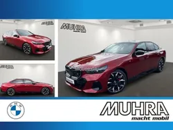 Rot Gebraucht 2024 BMW i5 Sport Line Limousine | 72.980 € (Fairer Preis)