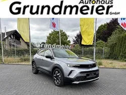 Kontrast grau/quarz silber (metallic) Gebraucht 2021 Opel Mokka-e Elegance SUV | 17.989 € (Fairer Preis)
