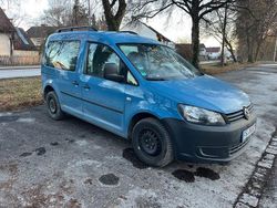Blau Gebraucht 2012 VW Caddy Van / Kleinbus | 4.600 € (Etwas zu teuer)