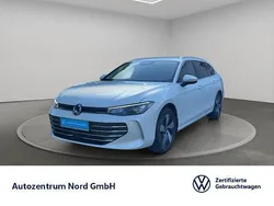 Weiss Gebraucht 2024 VW Passat Business Kombi | 30.890 € (Fairer Preis)